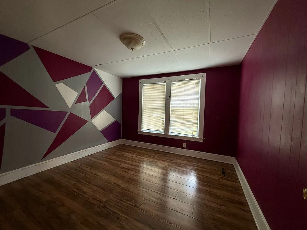 2 bed, 1.0 bath, 900 sqft, $1,325 — Photo 4