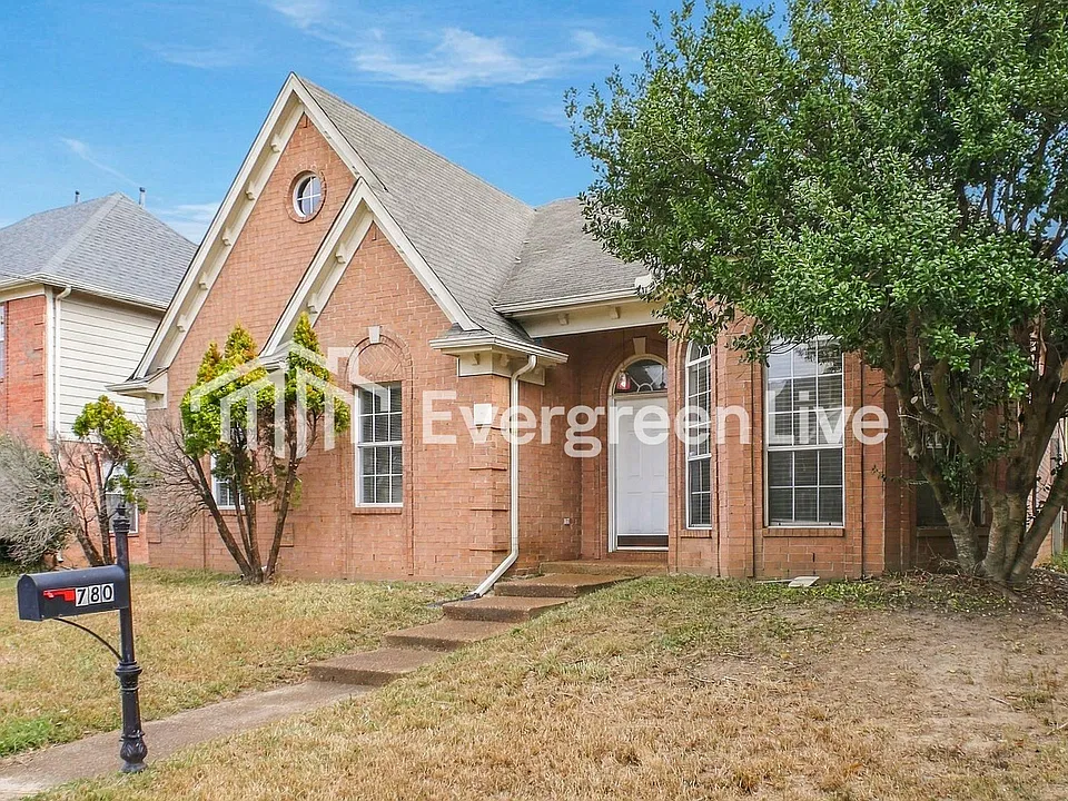 780 Breeze Way