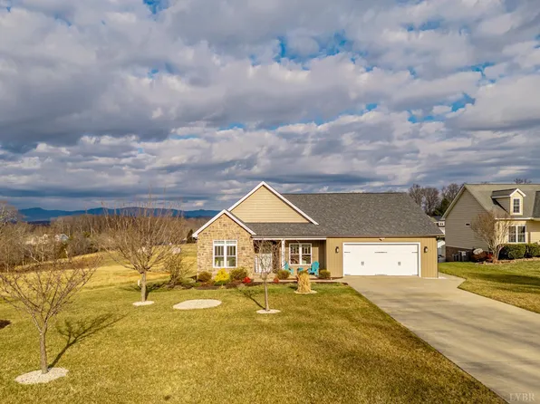 1131 Seven Sisters Oak Rd, Forest, VA 24551