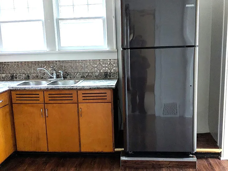 320 Lincoln Ave — Photo 8