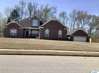 124 Southfork Dr, Huntsville, AL 35811