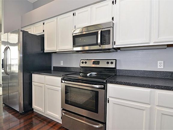 2nd image of 283 Churchill Dr
