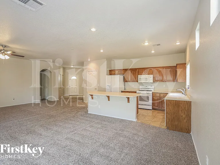 4025 Amberdale Ave — Photo 5