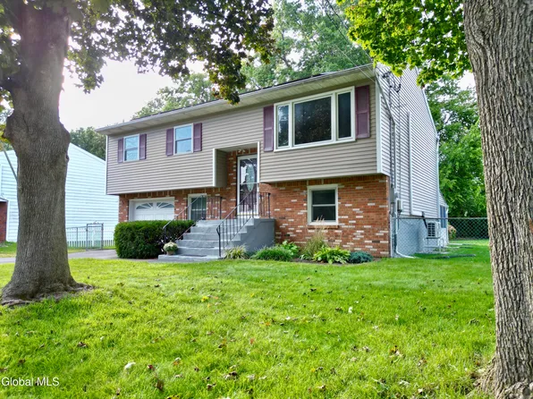 29 Myers Court, Albany, NY 12205