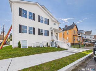 1218 Kossuth St, Bridgeport, CT 06608
