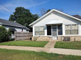 804 Edenborn St, Pineville, LA 71360