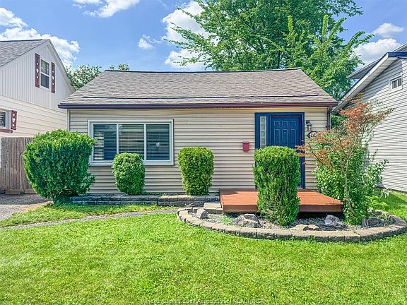 2nd image of 2529 Alexis Rd