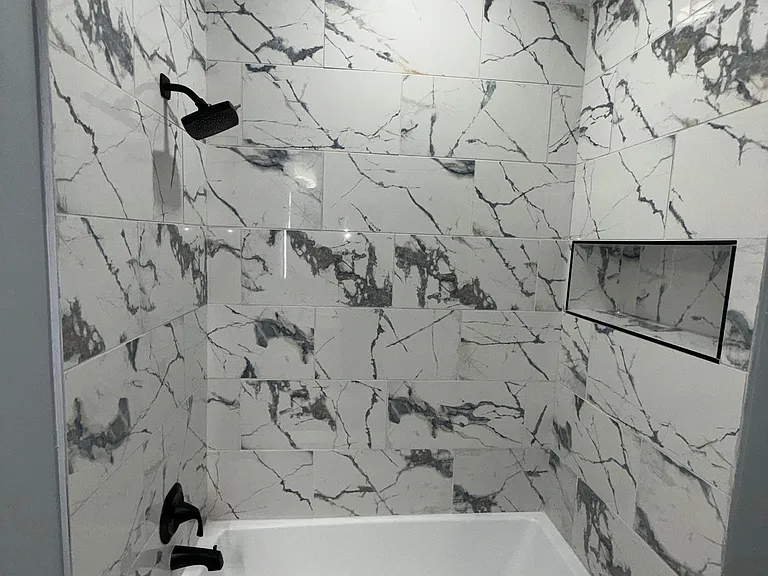 8 Avenue D — Photo 4