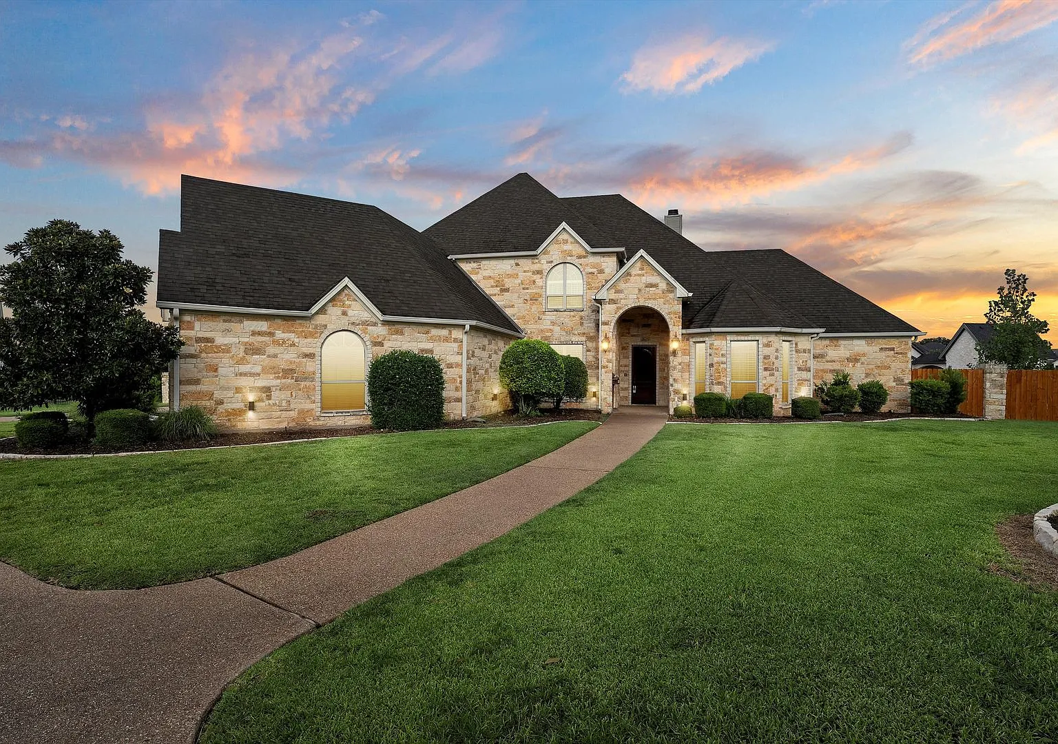 7030 Flagstone Circle — Photo 1