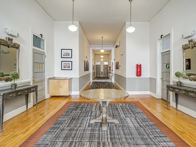 141 E Wythe St — Photo 22