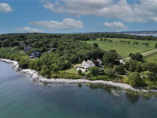 115 Beavertail Rd, Jamestown, RI 02835