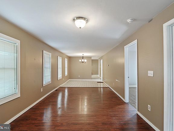 2nd image of 111 Grant St