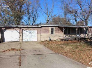 220 E Woodson Ave, Lecompton, KS 66050
