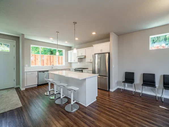 4052 SE Holgate Blvd, Portland, OR 97202