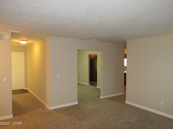 3rd image of 721 Plantation Dr