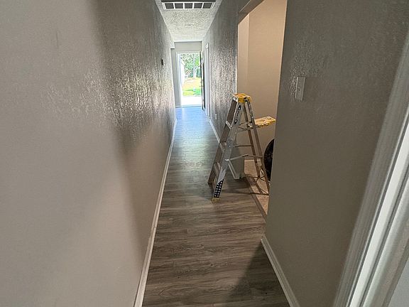 4th image of 1421 Highland Ave