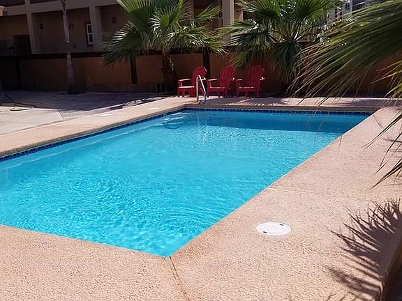 2nd image of 122 E Capricorn Dr