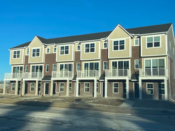 29969 Center St, New Hudson, MI 48165