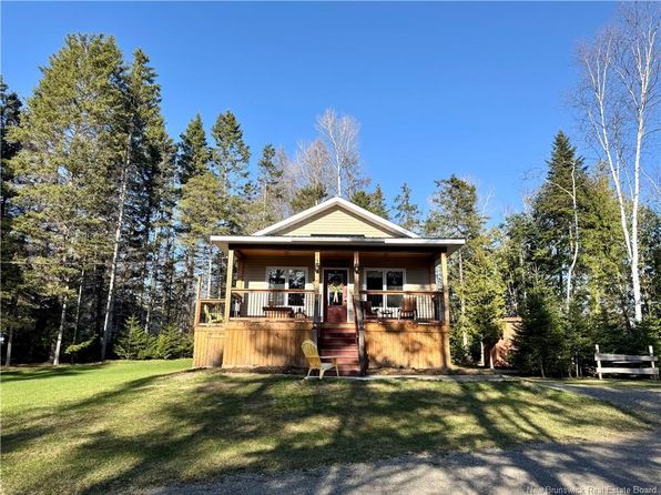 101 Coombes Rd, Saint Laonard, NB E7E 2P8