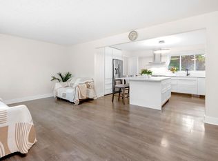 8228 5th St SW, Calgary, AB T2V1C5