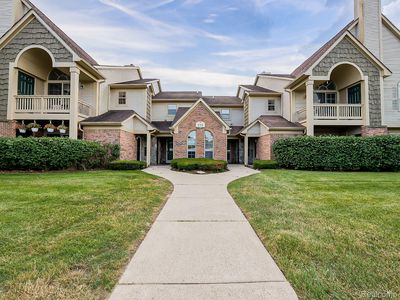 229 Brookwood Dr UNIT 9, South Lyon, MI, 48178