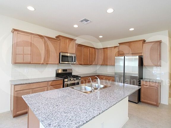 4th image of 12518 N 174th Dr
