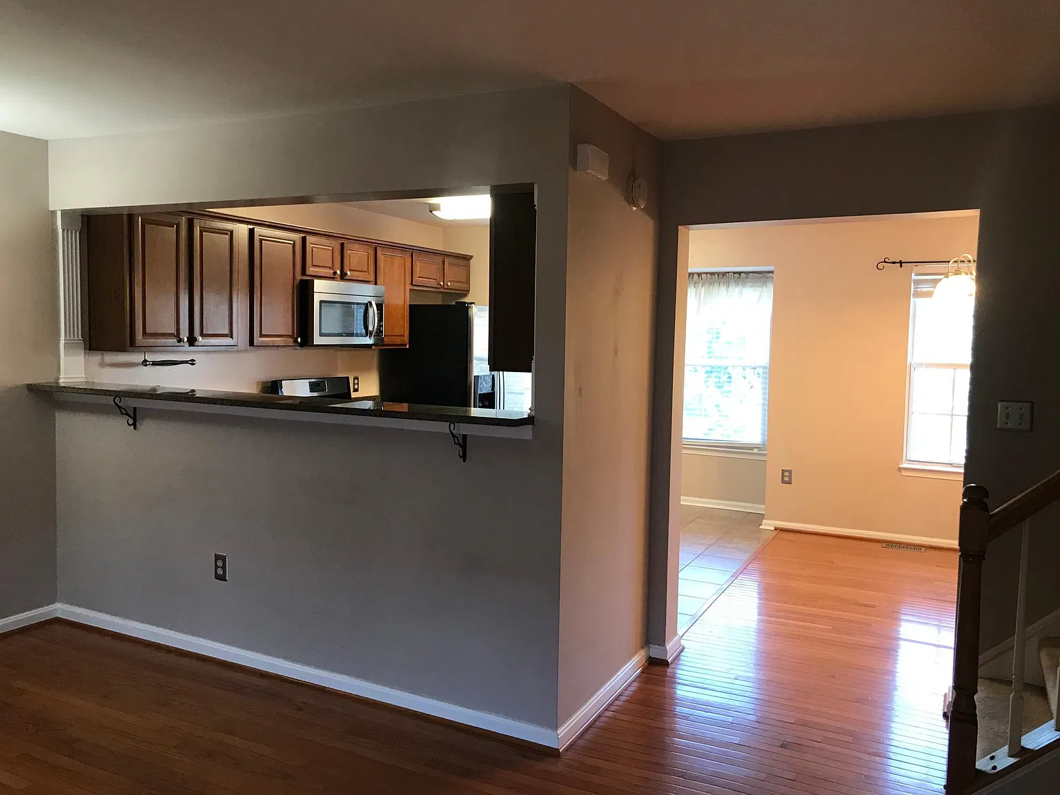 3 bed, 2.5 bath, 1880 sqft, $2,500 — Photo 4