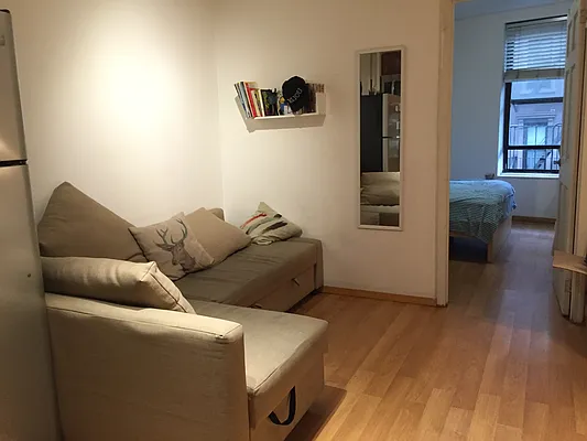 Rented by Veracity NYC LLC | media 6