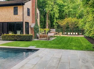 10 Wireless Rd, East Hampton, NY 11937