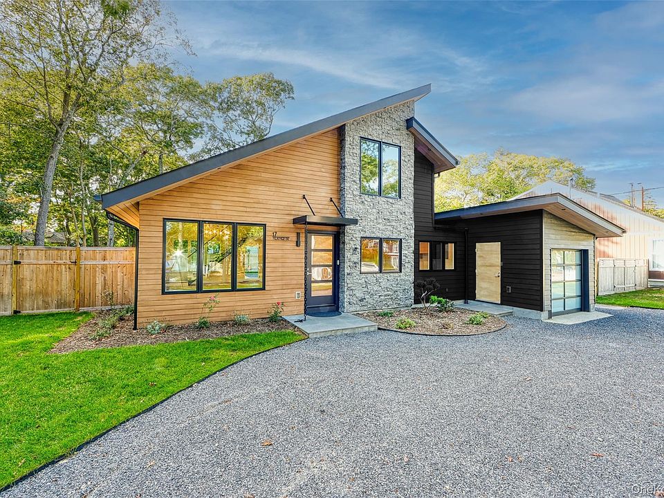 1st image of 17 Heather Drive