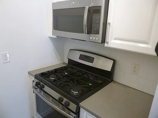 Rented by Stefan R. Capan, LREB | media 33