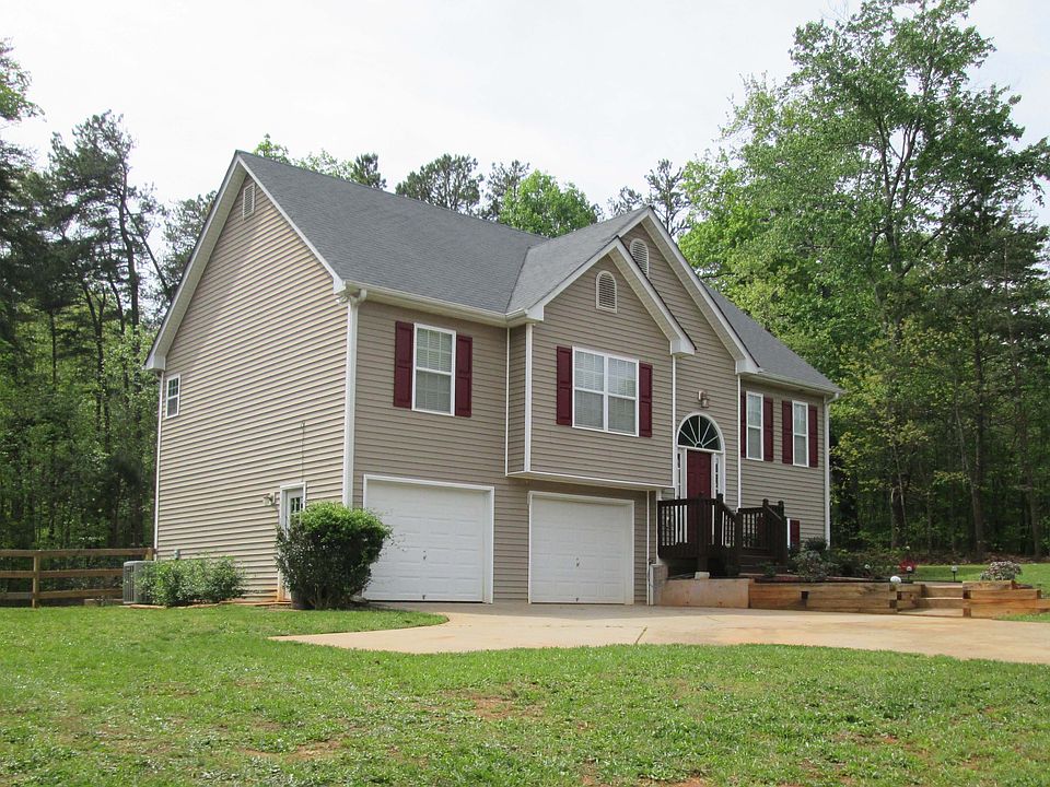 1st image of 98 Greenwood Park Way