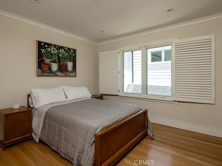 512 Avocado Ave — Photo 11