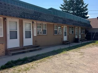 625 W 7th St #15, Crookston, MN 56716