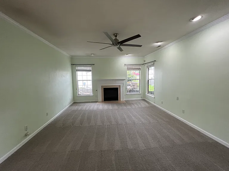 6206 Winthrope Dr — Photo 4