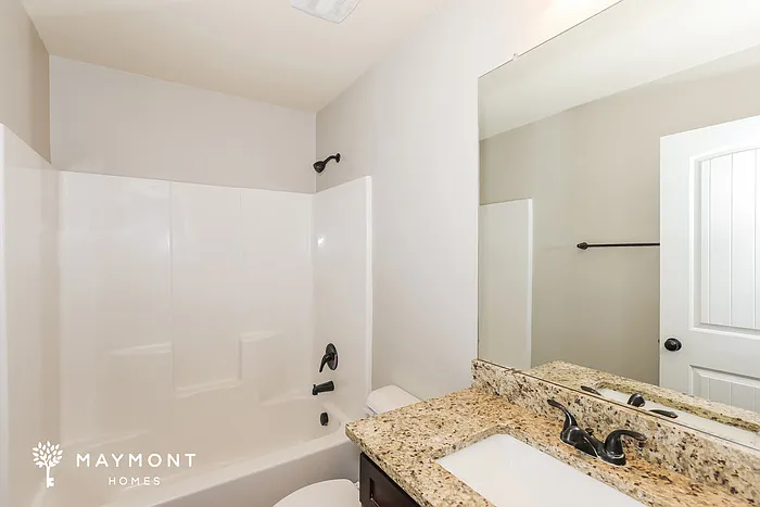 424 Concord Ter — Photo 14