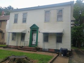 916 N 5th St, Springfield, IL