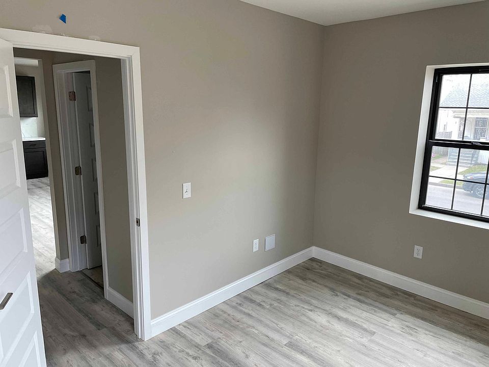 704 8th St Niagara Falls NY Zillow