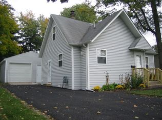 1801 Tomahawk Trl, Round Lake Heights, IL 60073