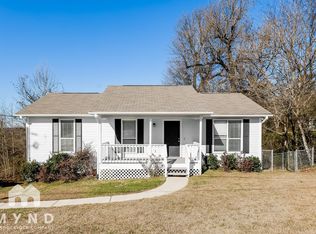 1017 Mountain Dr, Fultondale, AL 35068