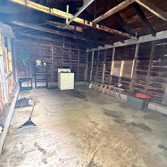 9914 Clyde Ave — Photo 19