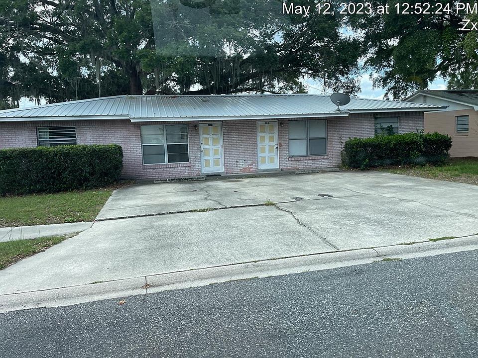 1st image of 303 Oleander Dr