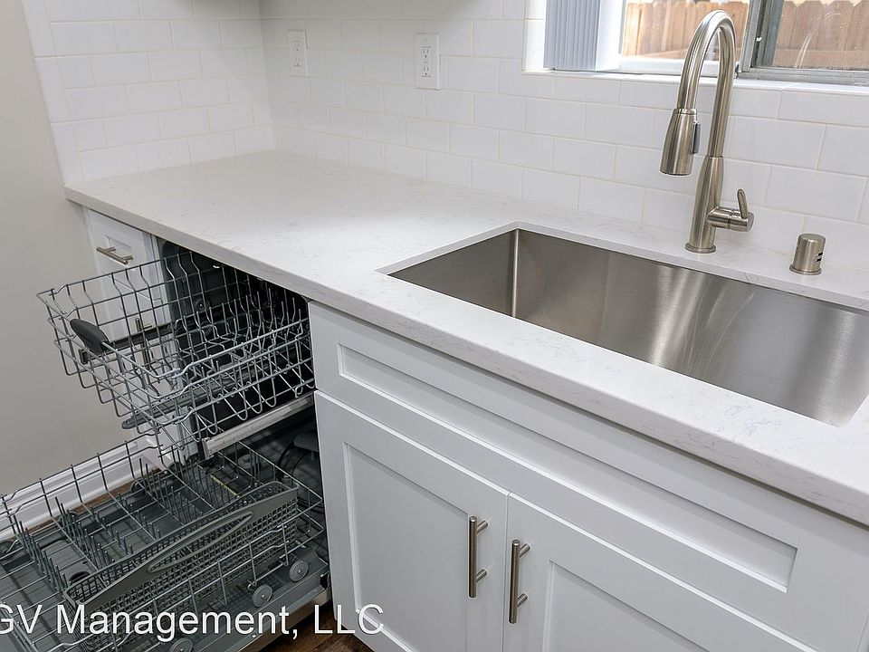 1st image of 120 Esperanza Ave APT C