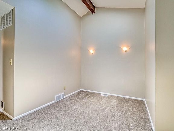 4th image of 3641 Beaumont Dr Unit 1