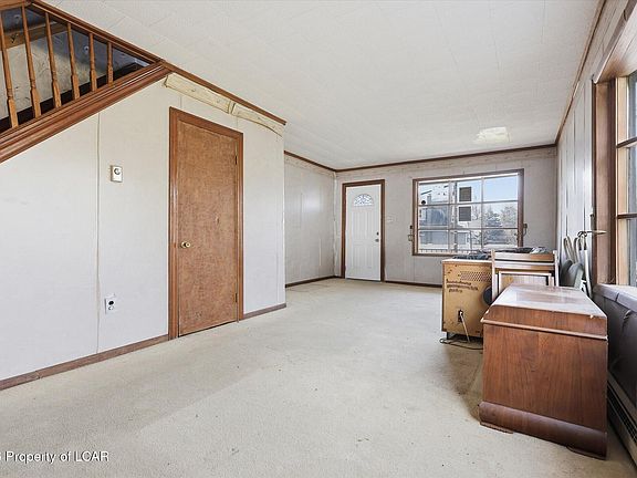 4th image of 14 Pelza St