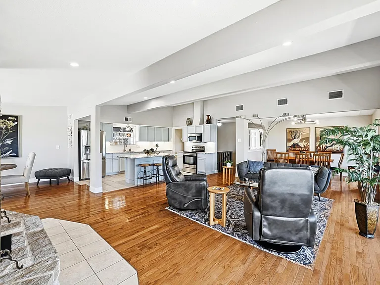 134 Sailfish St — Photo 5