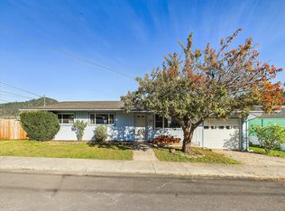 270 Cherry Ln, Rio Dell, CA 95562
