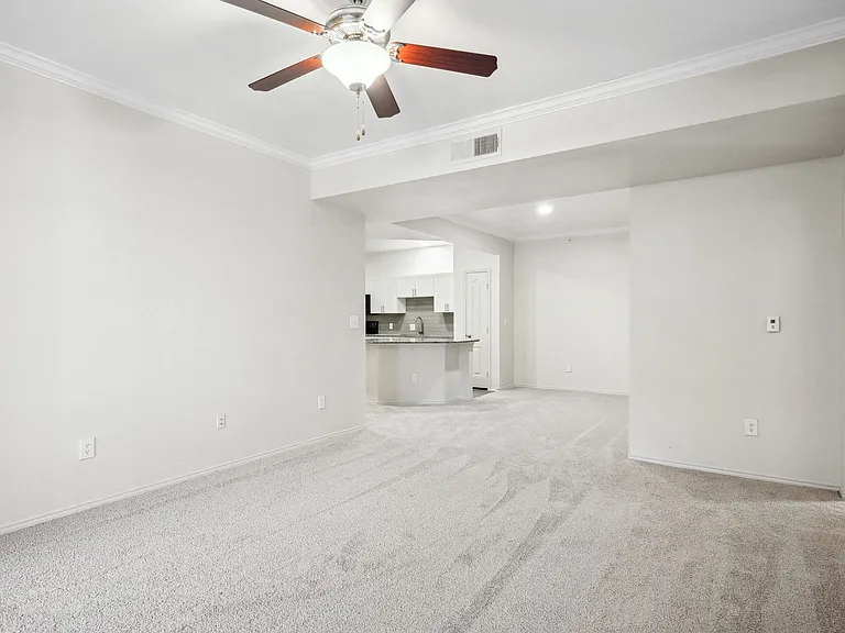 La Ventura Apartments, Plano, TX