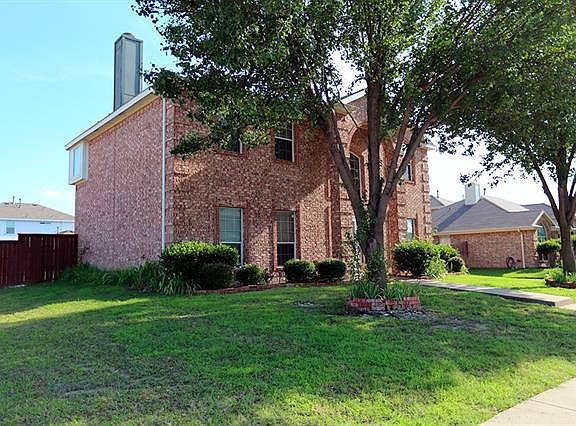 3rd image of 1534 Summerfield Dr
