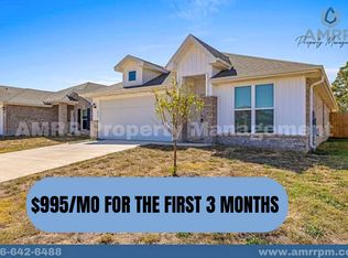 125 SW Vanessa St, Gentry, AR 72734